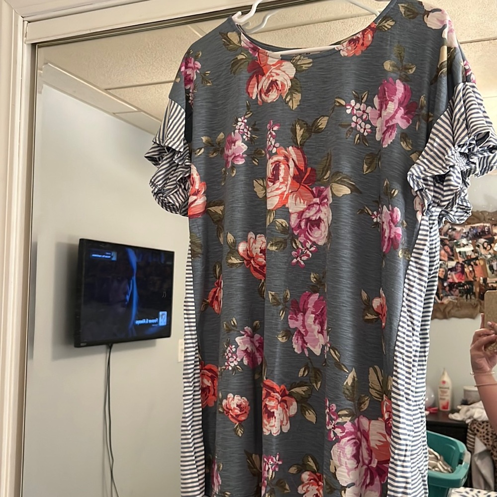 Floral top